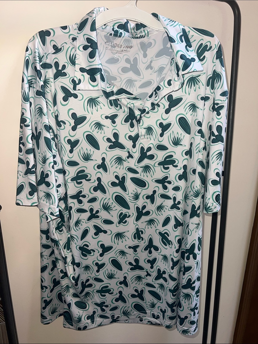LIKE NEW Cactus / Agave Golf Polo